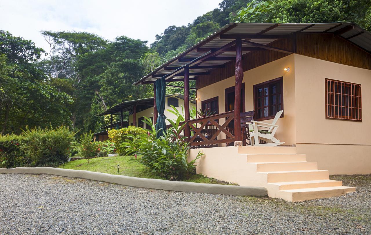 Coconut Grove Oceanfront Cottages Dominical Eksteriør bilde